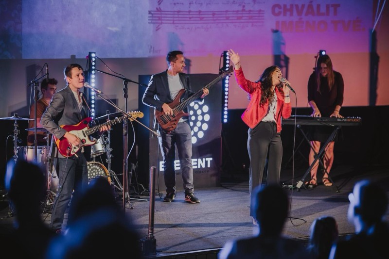 Element Worship Kristfest family 2025